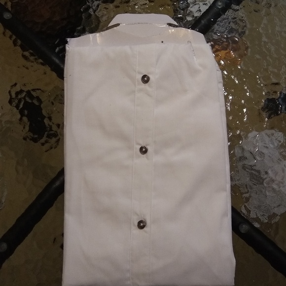 Brand new Italian dress shirt. - Picture 5 of 5